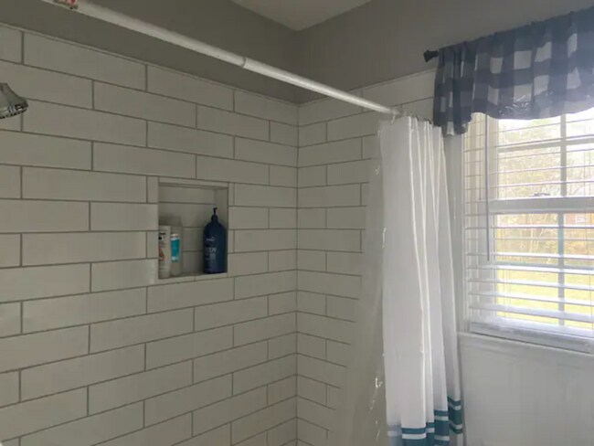 Foto del edificio - 150 Central Dr