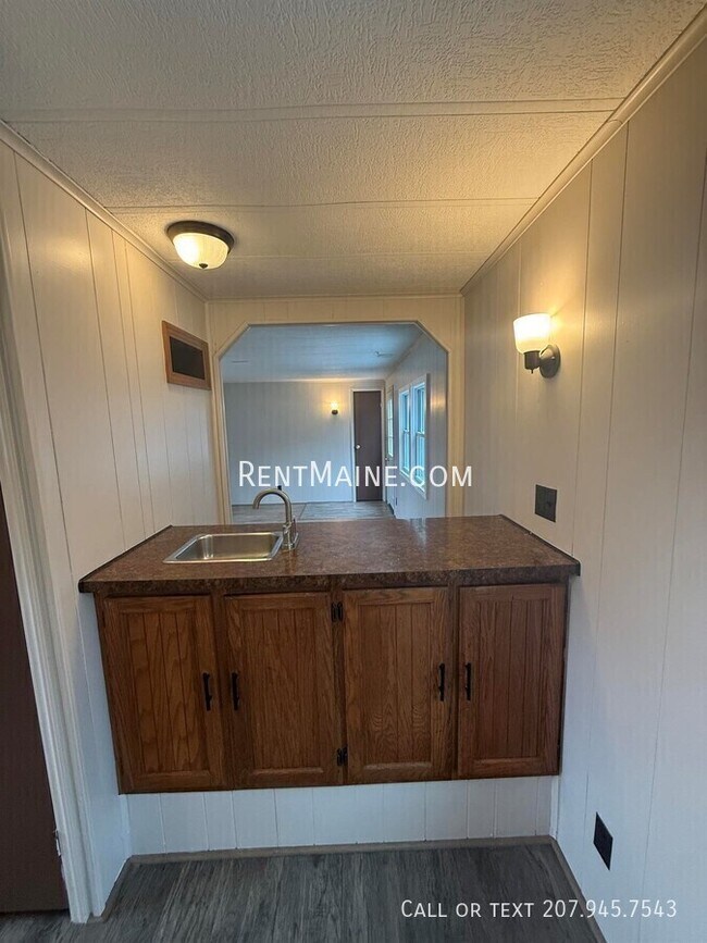 Foto del edificio - 81 Sweet Fern Dr