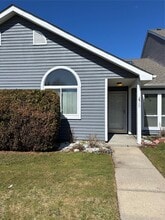 Building Photo - 825 Spring Lake Dr