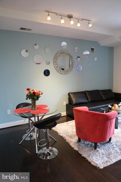 Foto del edificio - 1111 Oronoco St