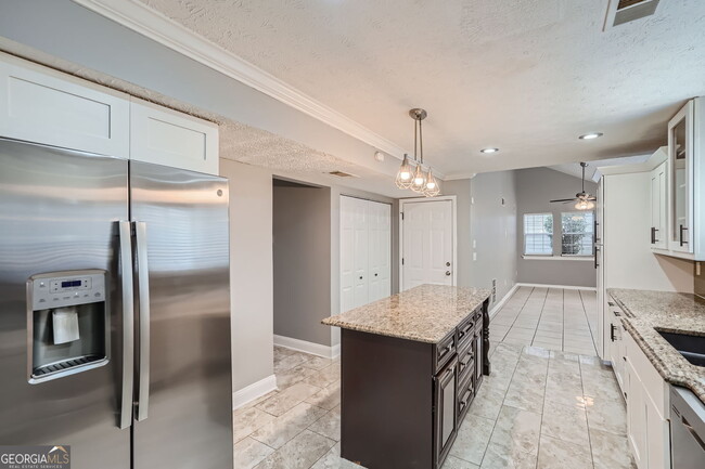 Foto del edificio - 1310 Cornerstone Pl NW