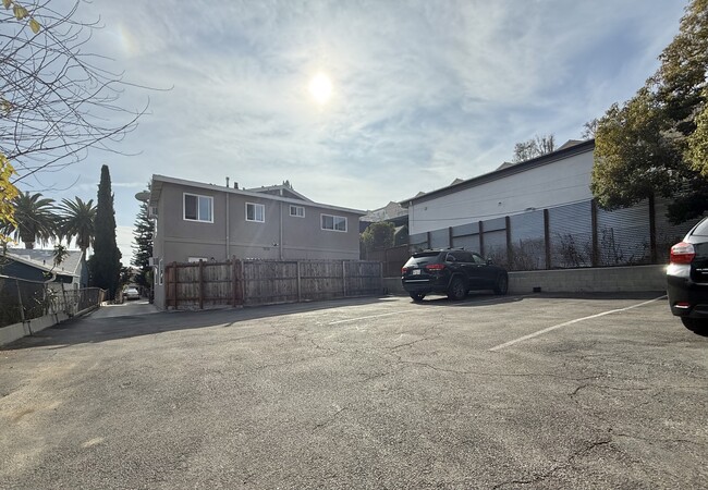 Building Photo - 4807 Converse St
