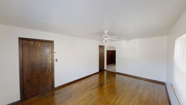 Building Photo - 4220 Forest Ave