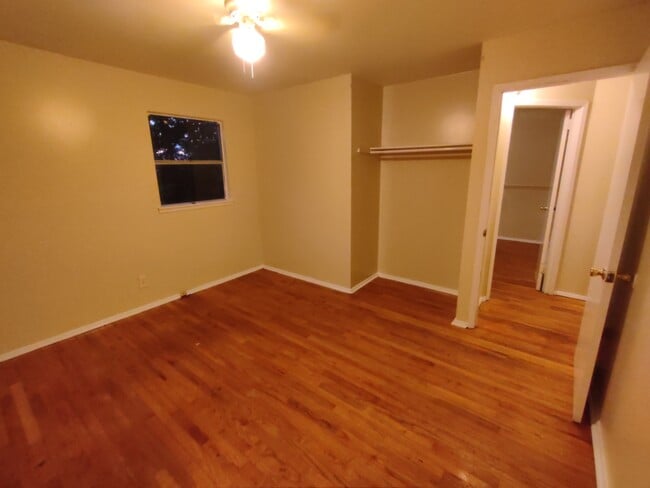 Building Photo - 3121 Urban Ave