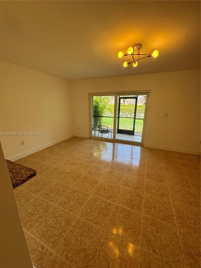 Foto del edificio - 9050 NW 28th St