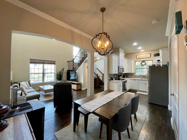 Kitchen - 845 Dartford Dr