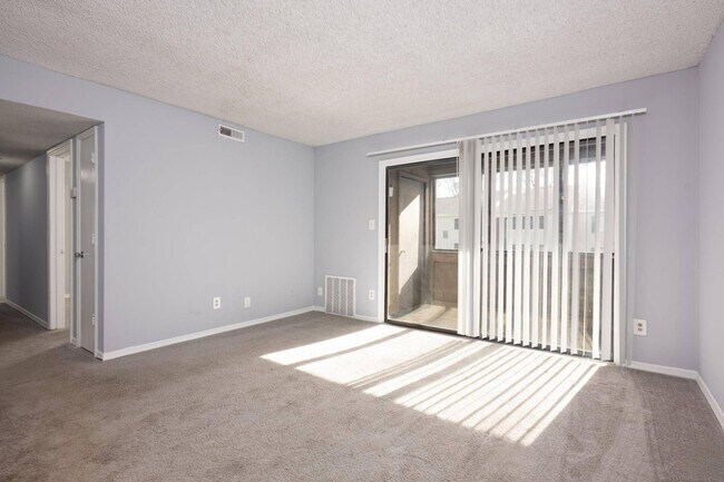 Building Photo - Legacy on Elm Apartments