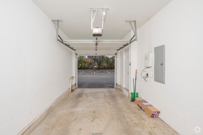 2BR, 2BA - 1,374SF Garage - Chelsea Place