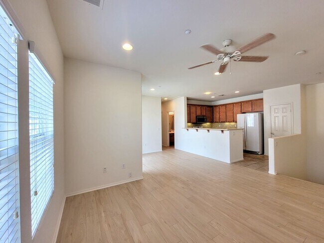 Building Photo - Gorgeous Casa Bella Community Condo- All A...