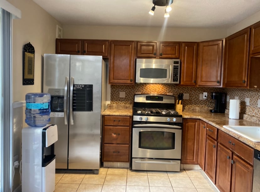 11 Cherokee Ct, Cromwell, CT 06416 Townhome Rentals in Cromwell CT