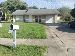 Building Photo - 6809 Westend Ave