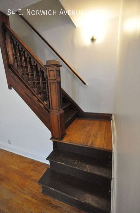 Foto del edificio - 84 E Norwich Ave
