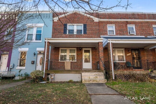 Foto del edificio - 1413 K St SE