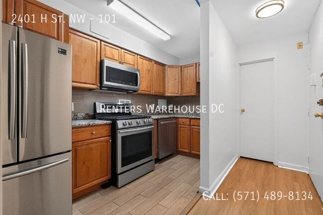Photo - 2401 H St NW House