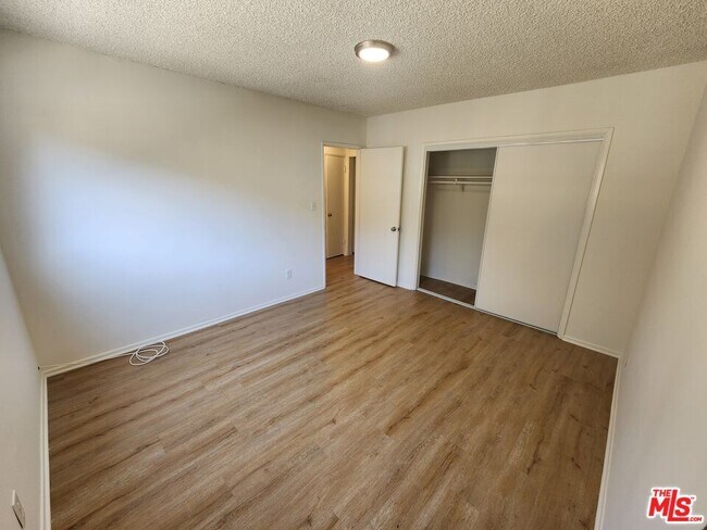 Foto del edificio - 7511 Norton Ave