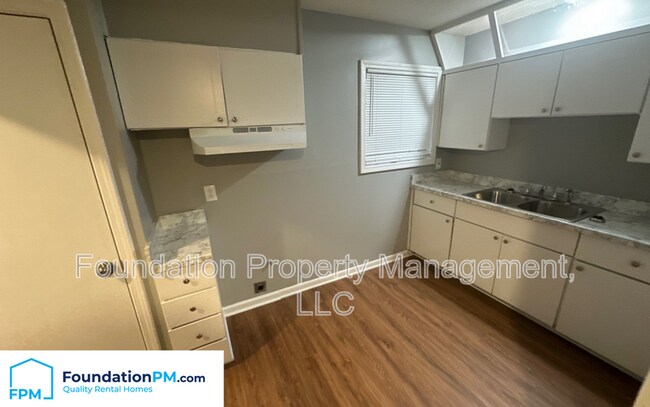 Building Photo - 4074 Navaho Ave
