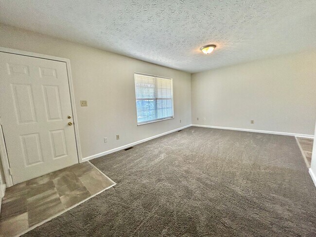 Foto del edificio - 2 bedroom/2 bath unit for rent