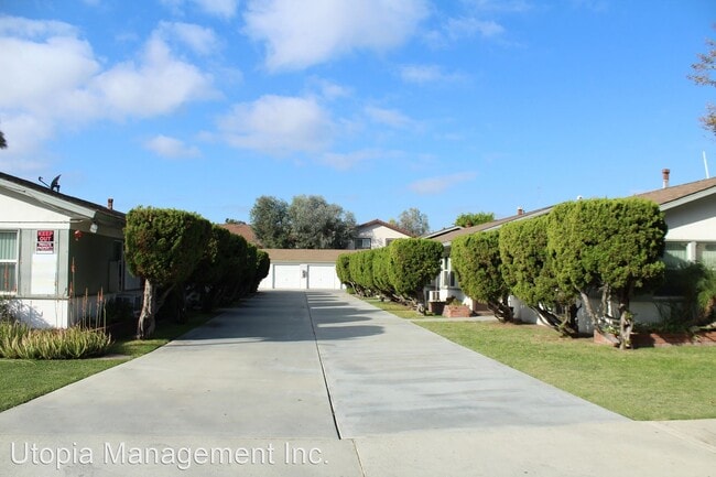 Foto del edificio - 5891-5891 Fullerton Ave