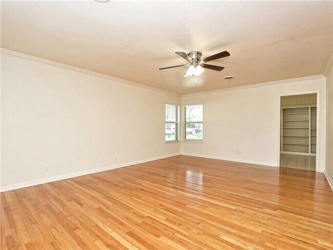 Building Photo - 6203 Nasco Dr