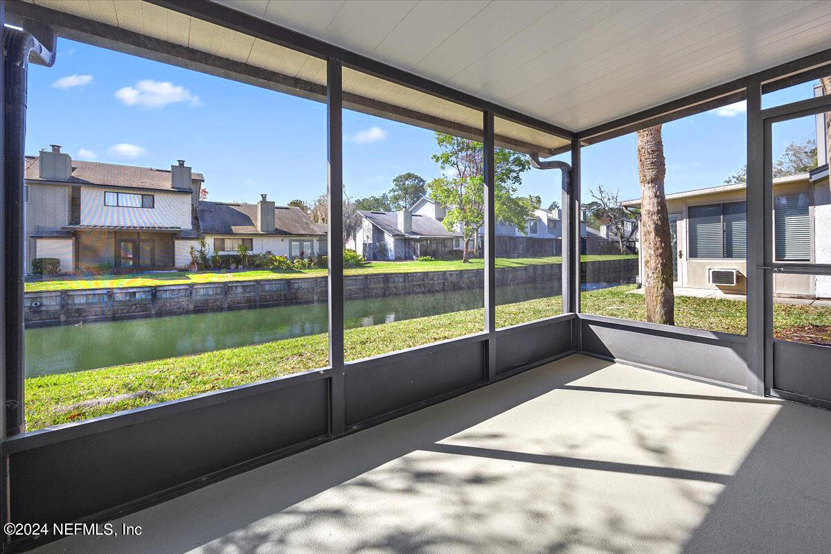 Foto principal - 9360 Craven Rd