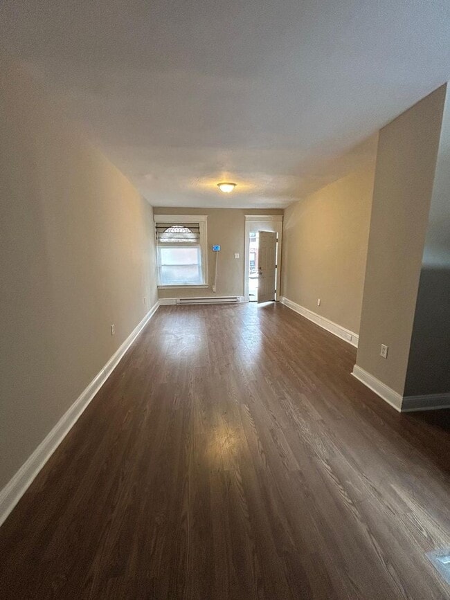 Building Photo - 225 S 62nd St