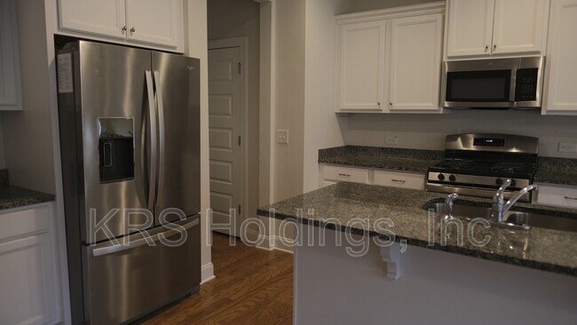 Foto del edificio - 8520 Thurford Dr