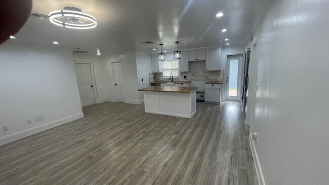 Foto del edificio - 4779 Bonanza Rd