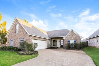 Building Photo - 331 Greengate Cir