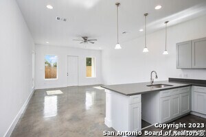 Building Photo - 211 San Salvador Ave