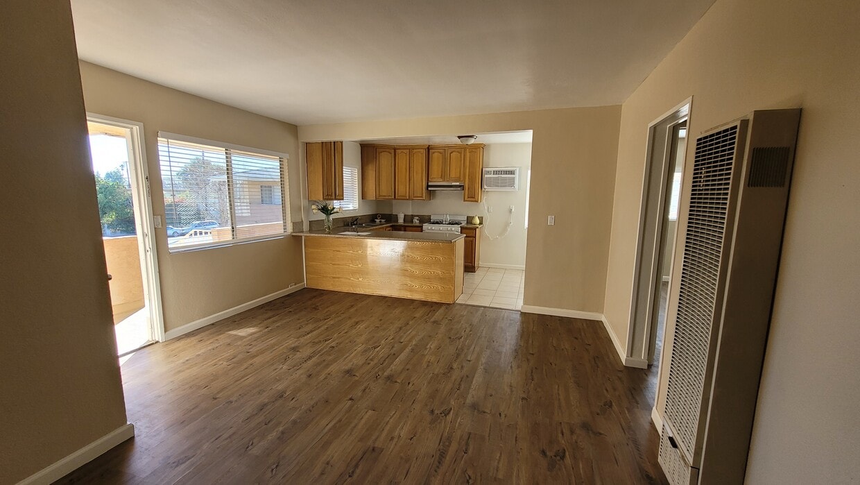Primary Photo - 7013 Coldwater Canyon Ave