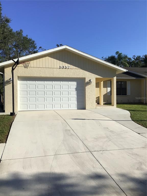 Foto del edificio - 5357 Bent Oak Dr