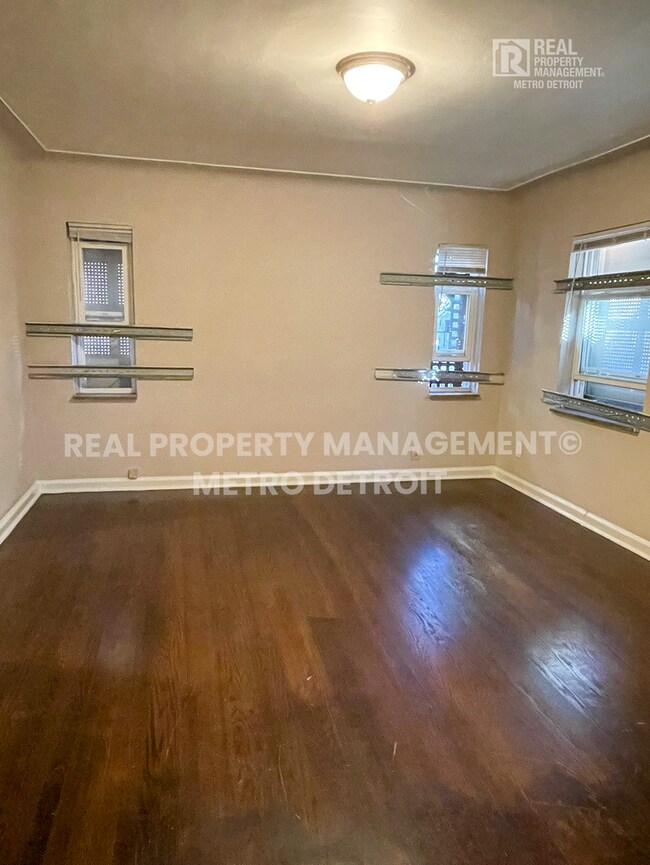 Foto del edificio - 18935 Indiana St