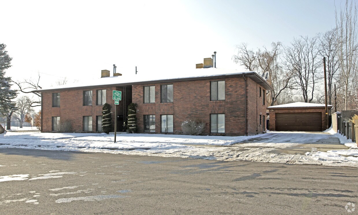 Building Photo - 587 E 2700 S