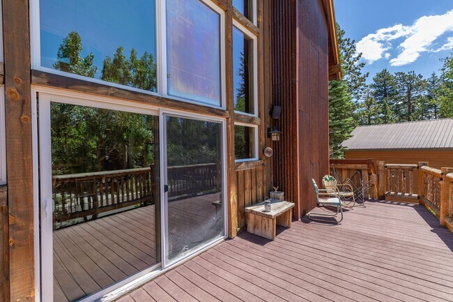 Foto del edificio - Winter Rental – $18,500/month (6-Month Lease)