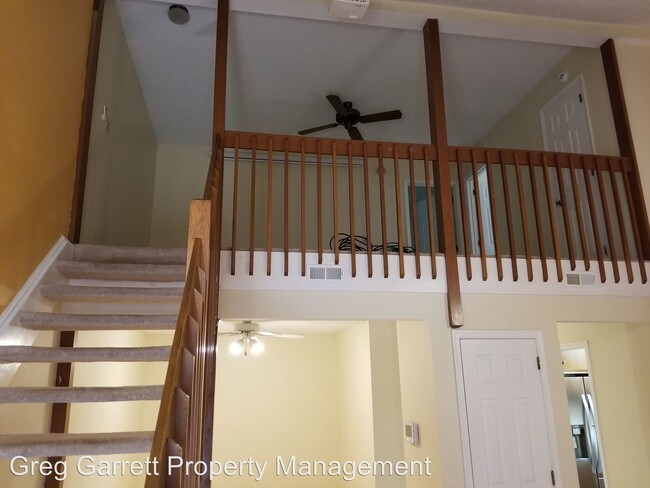Building Photo - 2 br, 2 bath House - 380 Kinsmen Way