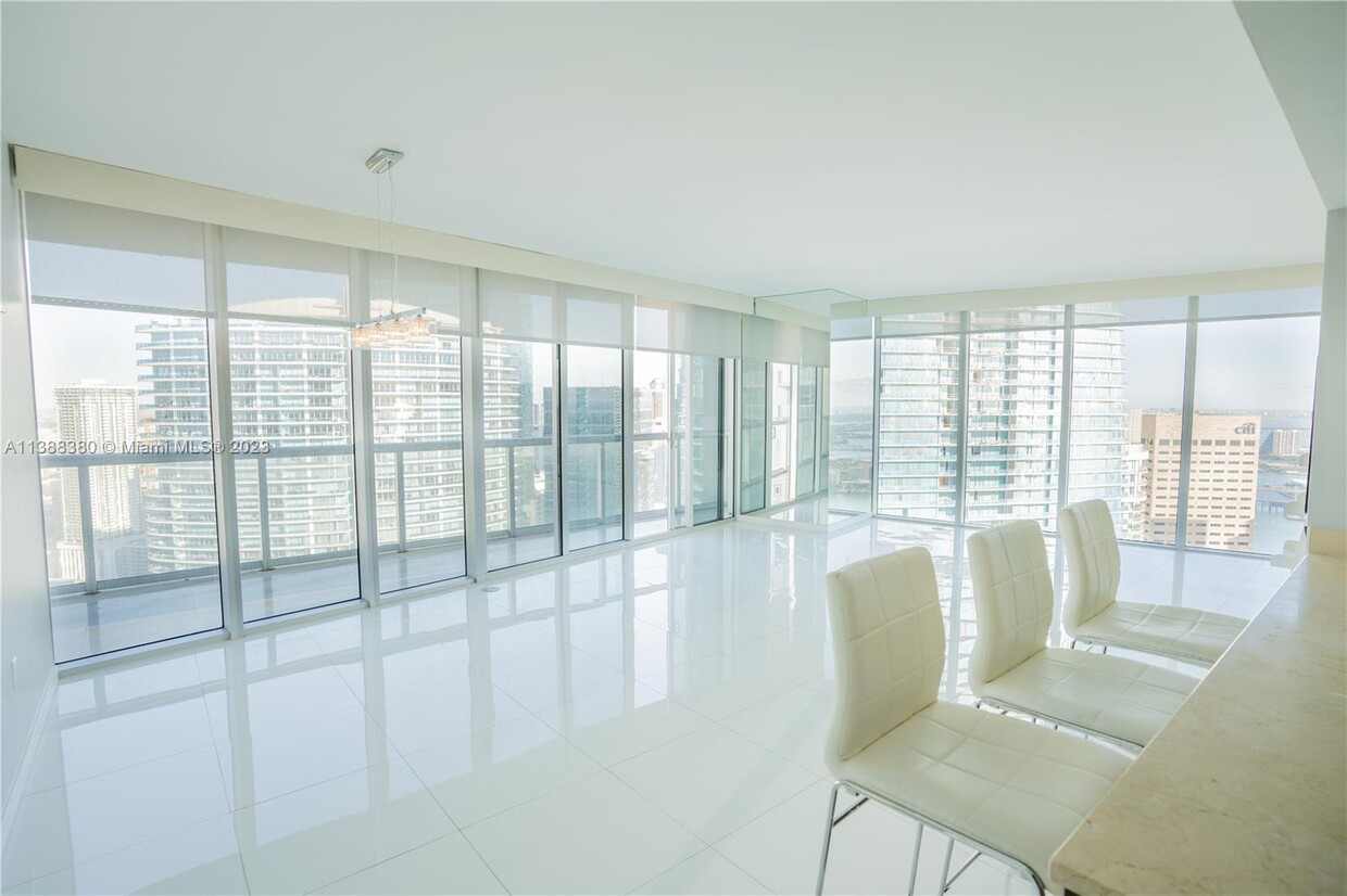 Foto principal - 465 Brickell Ave