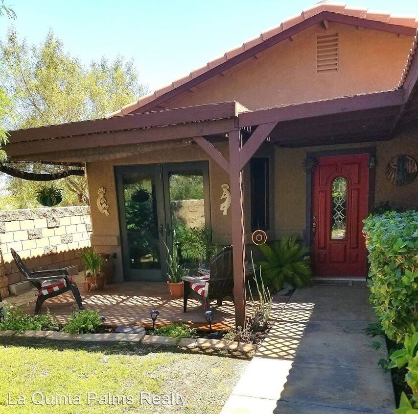 Primary Photo - 53760 Avenida Mendoza