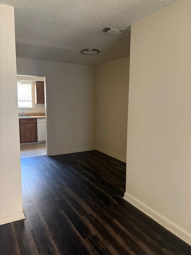 Foto del edificio - 1672 Brightside Dr