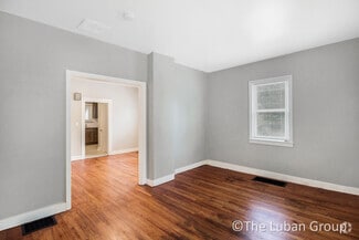 Building Photo - 901 Nagold st nw