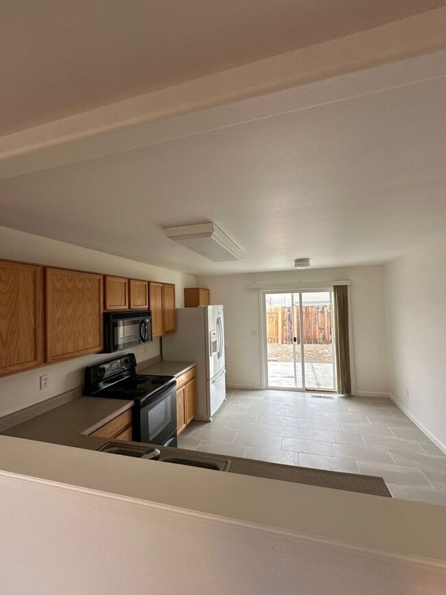 Building Photo - 8675 Crimson Sky Ct