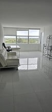 Building Photo - 1200 NE Miami Gardens Dr