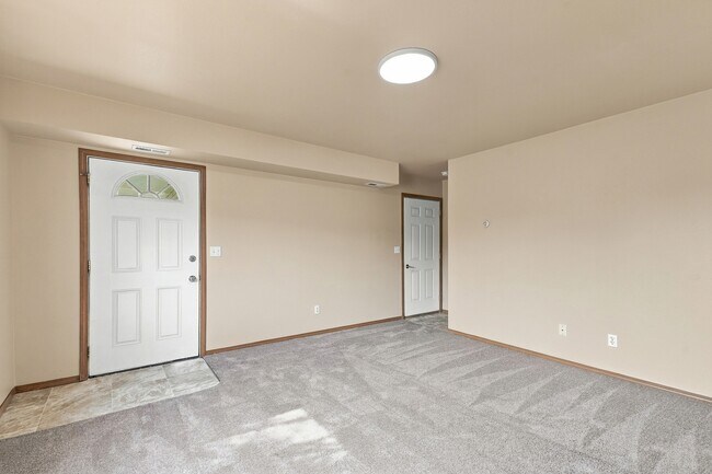 Building Photo - 800 N Regal Ct
