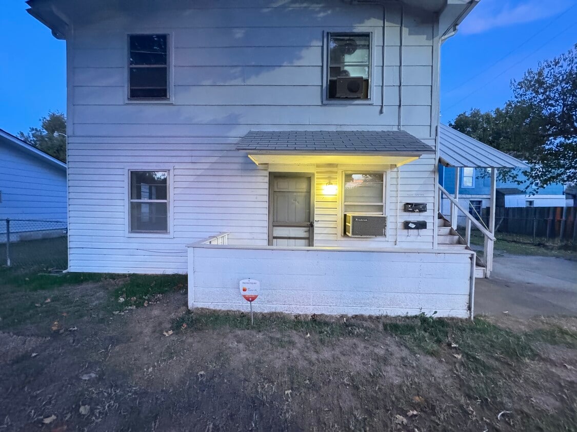 Foto principal - 2408 S Woodward Ave