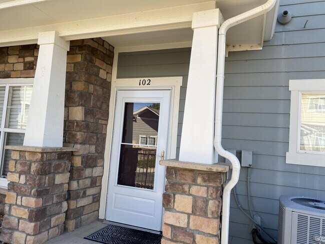 Building Photo - 9438 Ashbury Cir