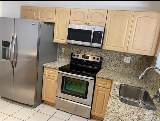 Foto del edificio - 10225 SW 144th Ct