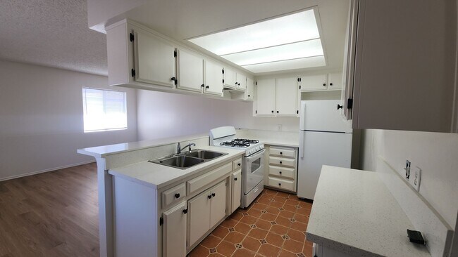 Foto del edificio - 345 Clay St