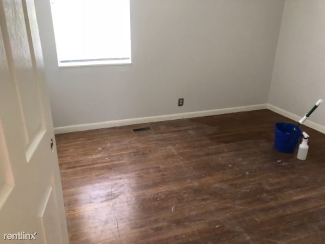 Building Photo - 6422 Premier Dr