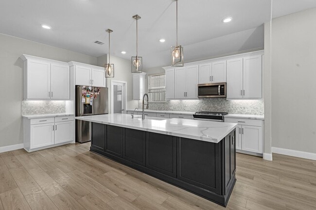 Foto del edificio - 16606 Tranquility Grove Dr