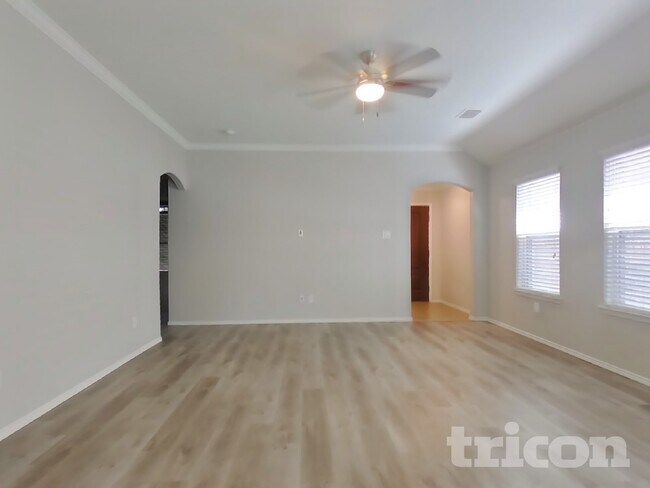 Building Photo - 9129 Holliday Ln