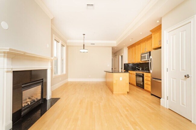 Foto del edificio - 70 E Brookline St